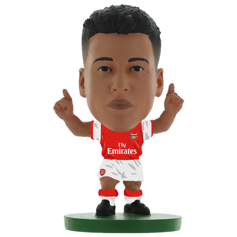 Martinelli SoccerStarz figure in the classic Arsenal home kit on a green base