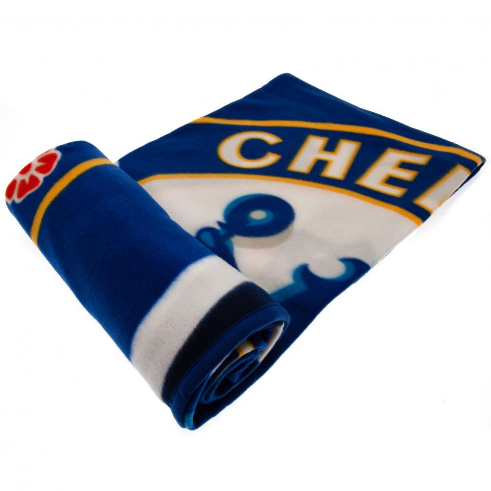 Chelsea FC royal blue pulse design fleece blanket with a large full colour club crest in the centre