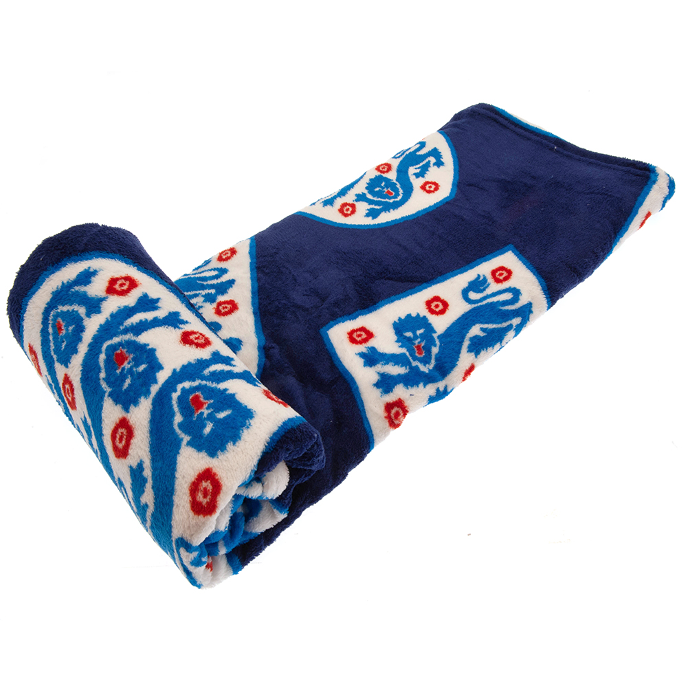 England FA blue fleece blanket with a multi crest design featuring several England FA crests