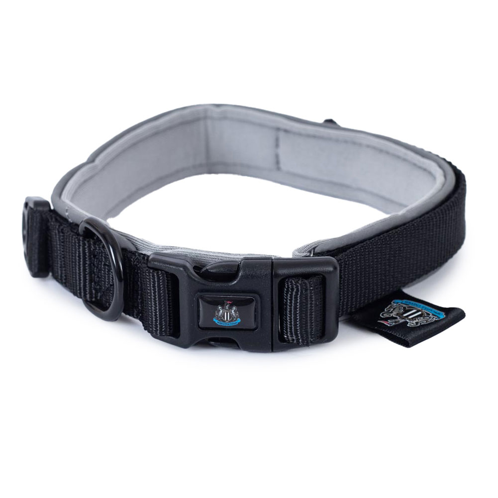 Black adjustable Newcastle United FC dog collar with reflective stitching and a plastic clasp