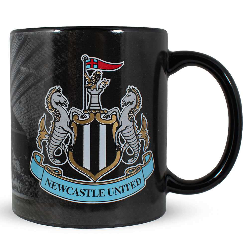 Newcastle United FC ceramic mug with a stadium design, a full colour Newcastle crest and a black handle